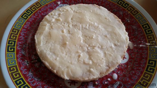 Tiramisu Cake - spread tiramisu cream