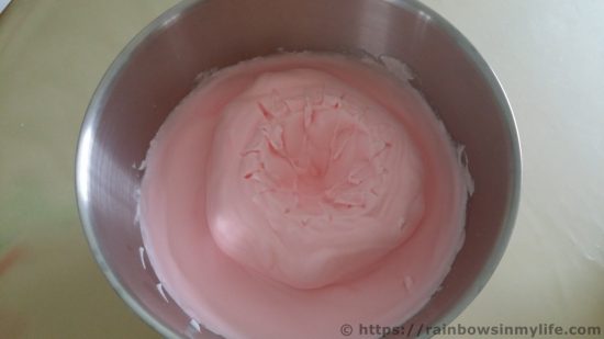 rose-sponge-cake-meringue