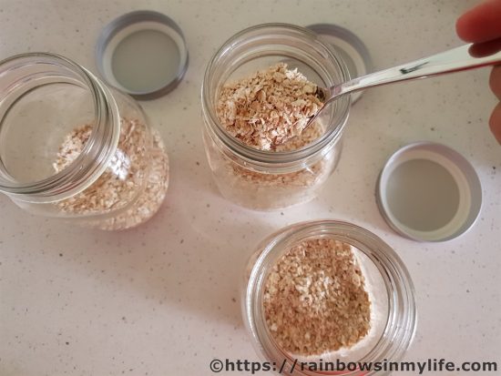 Overnight Oats add oats